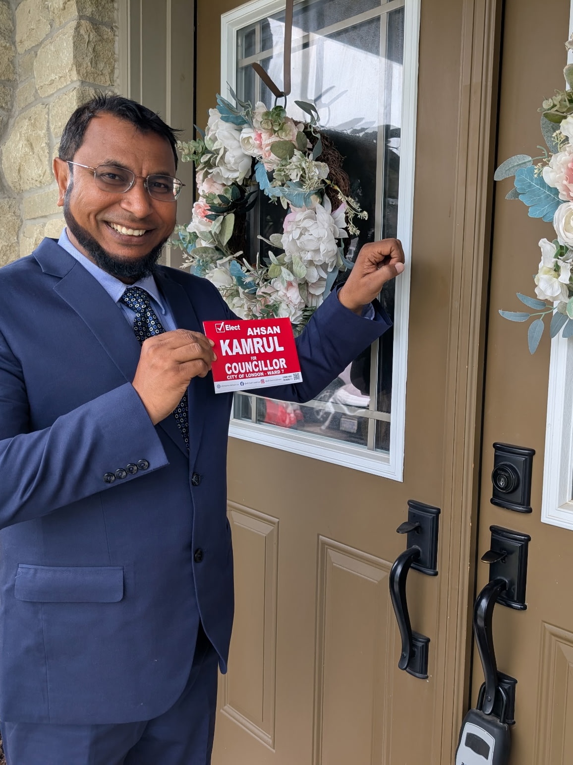 Kamrul Ahsan doorknocking in Ward 7